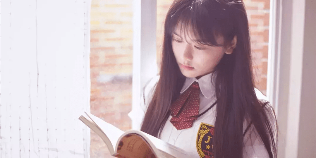 
本科结业 在深圳月薪8000是什么水平？_太阳成官网(图1)