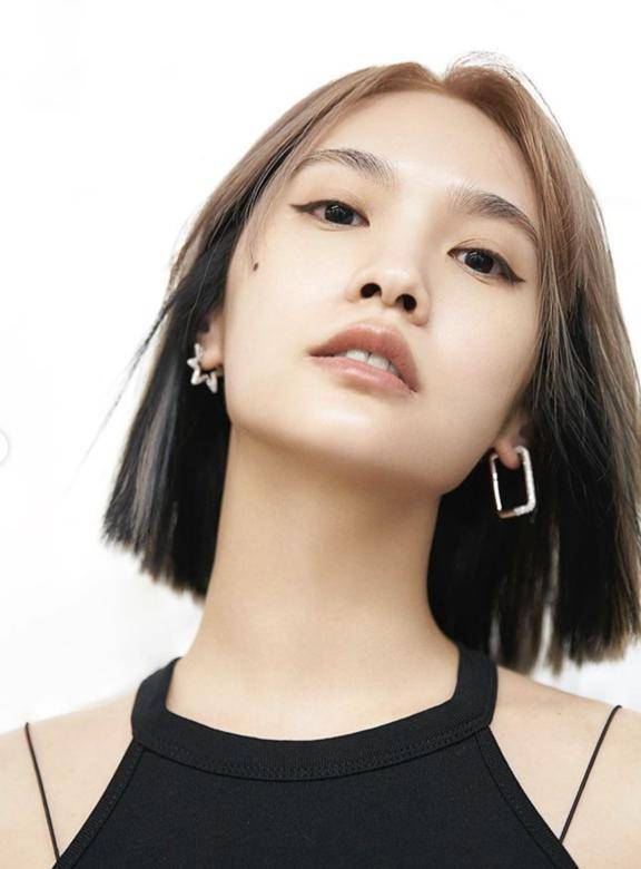 明星示范2020大热发型 9款人气短发中长发供参考【太阳成集团tyc】(图4)
明星示范2020大热发型 9款人气短发中长发供参考【太阳成集团tyc】(图4)