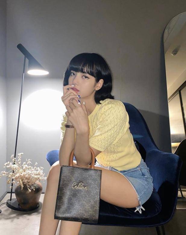 明星示范2020大热发型 9款人气短发中长发供参考【太阳成集团tyc】(图6)
明星示范2020大热发型 9款人气短发中长发供参考【太阳成集团tyc】(图6)