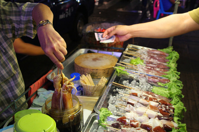 生死大战国足无奈现后卫荒 正牌中卫全有伤在身:太阳集团tyc(图4) 太阳成集团tyc