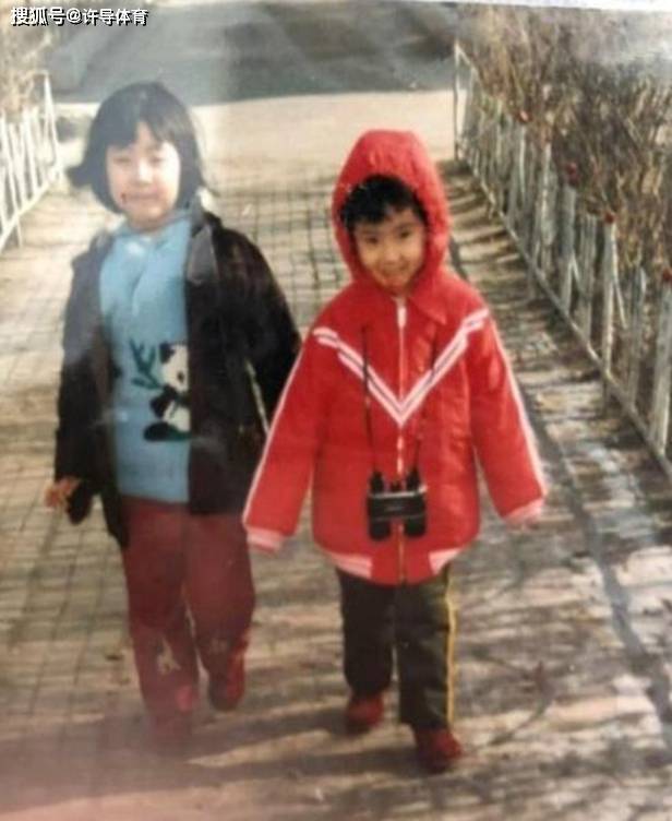 太阳成集团tyc|
明星小时候的照片 我一个也没有认出来 全部认出来的是大神!(图3) 太阳成集团tyc|
明星小时候的照片 我一个也没有认出来 全部认出来的是大神!(图3)