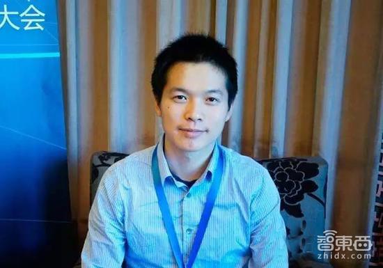 裘莉龙凤胎照片热退烧 杂志砸大钱惨赔_太阳成官网(图1) 太阳成官网