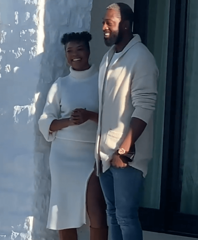 NBA球星太太爱送车?韦德生日爱妻送64万大奔 家人还穿同款庆祝“太阳集团tyc”(图10)
NBA球星太太爱送车?韦德生日爱妻送64万大奔 家人还穿同款庆祝“太阳集团tyc”(图10)