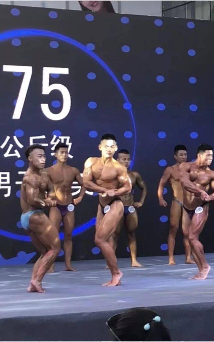 
20岁宁夏小伙练就一身肌肉,收获迷妹无数!_太阳成集团tyc(图12)