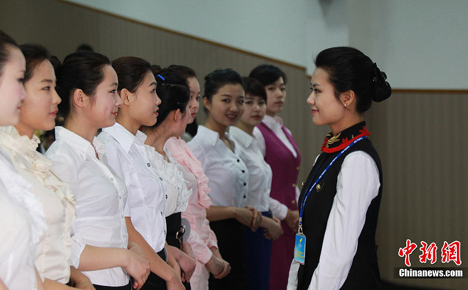 少女时代允儿5月刊性感画报乍一看还以为是f(x)Krystal?|太阳集团tyc(图3) 太阳集团tyc