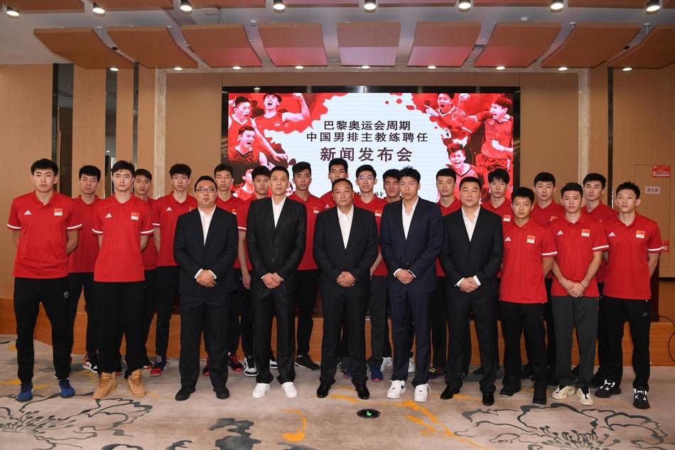 太阳成官网|
同时具备男女排执教履历 吴胜能否领导中国男排晋级奥运？(图4)