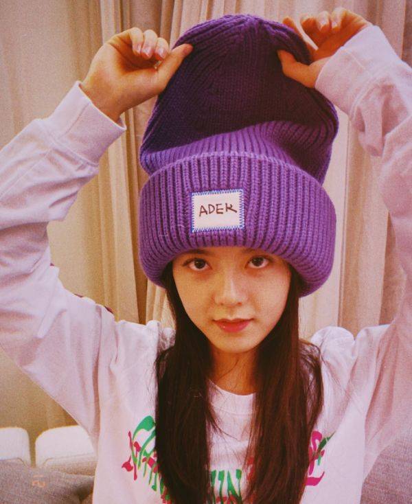 
为啥说女明星的头很小？看清赵今麦赵丽颖生图 我瞬间明确了‘太阳成官网’(图3)