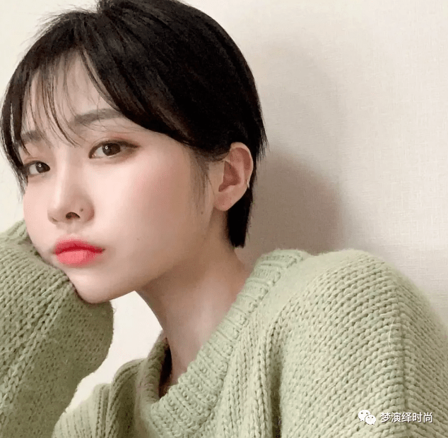 太阳成集团tyc|
2020盛行“5星好评”短发(图23)