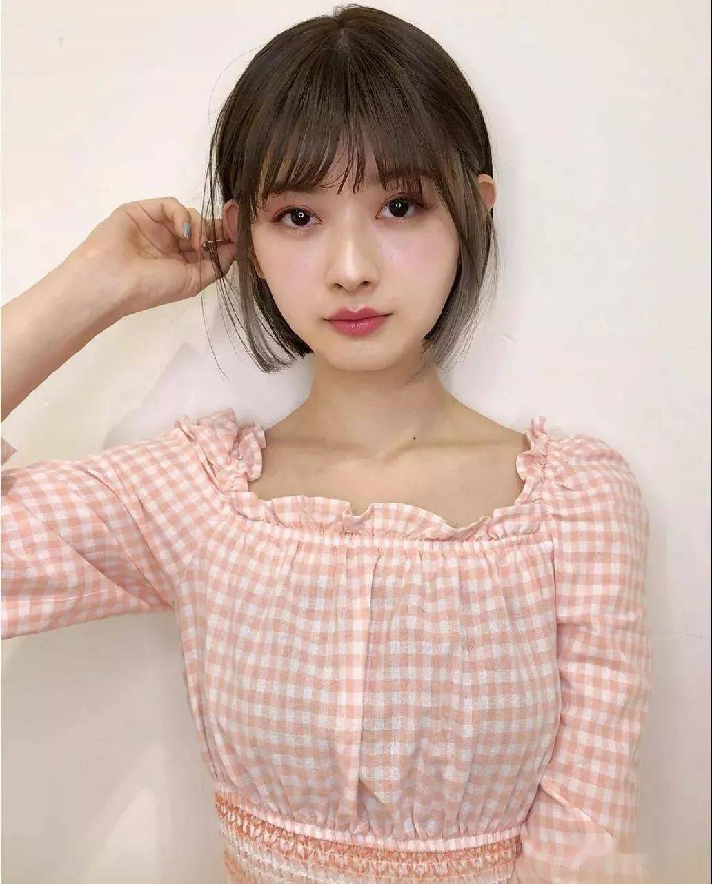 太阳成集团tyc|
2020盛行“5星好评”短发(图29)