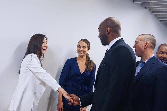 太阳集团tyc_
“乌贼刘”现身篮球世界杯抽签 为什么能在世界杯期间一夜爆红？(图3)