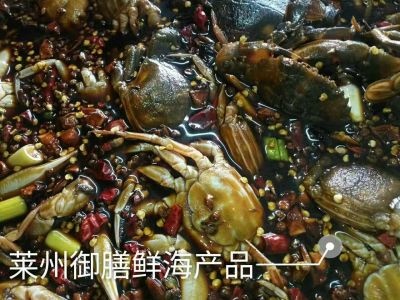 太阳成官网:佳仁晒照自称美少年 短发露背十分性感(图2) 太阳成官网