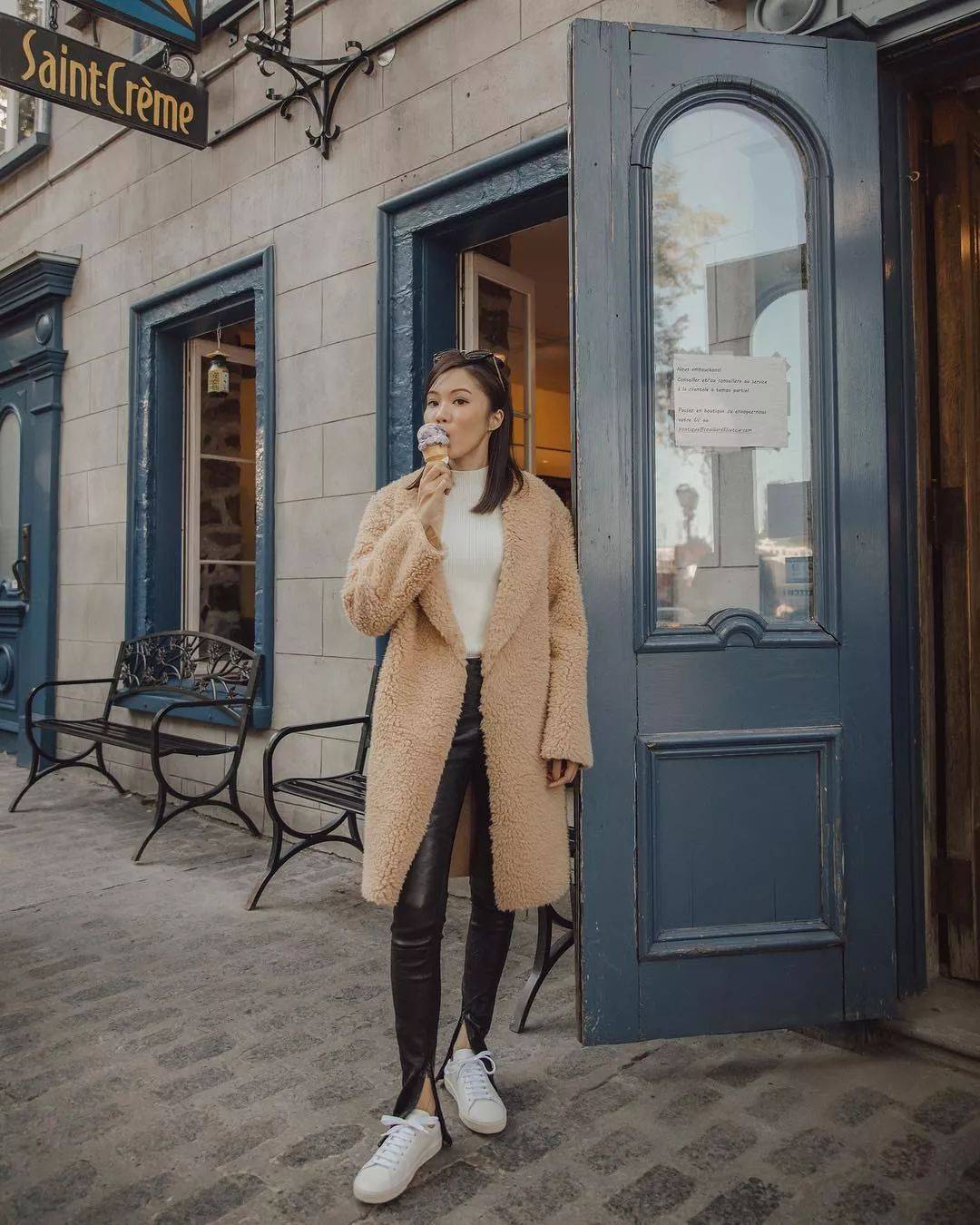 大衣+运动鞋才是今冬最火混搭套路 时髦炸!‘太阳成集团tyc’(图6)
大衣+运动鞋才是今冬最火混搭套路 时髦炸!‘太阳成集团tyc’(图6)