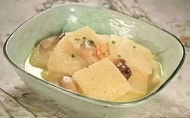 格莱美颁奖典礼昨在美国举行 演唱嘉宾涉嫌殴打女性被拘|太阳成集团tyc(图2) 太阳成集团tyc