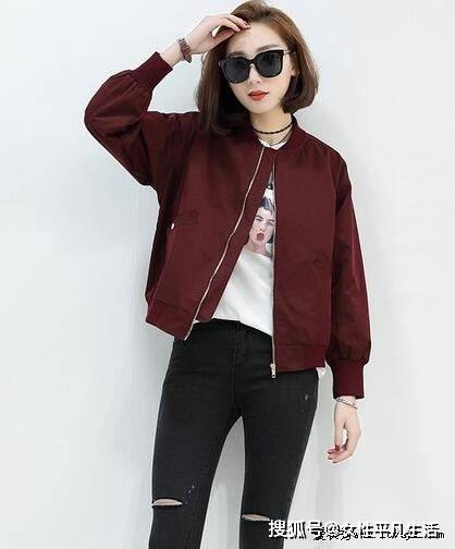 萱客搭配棒球服也可以穿出气质‘太阳成集团tyc’(图3)
萱客搭配棒球服也可以穿出气质‘太阳成集团tyc’(图3)