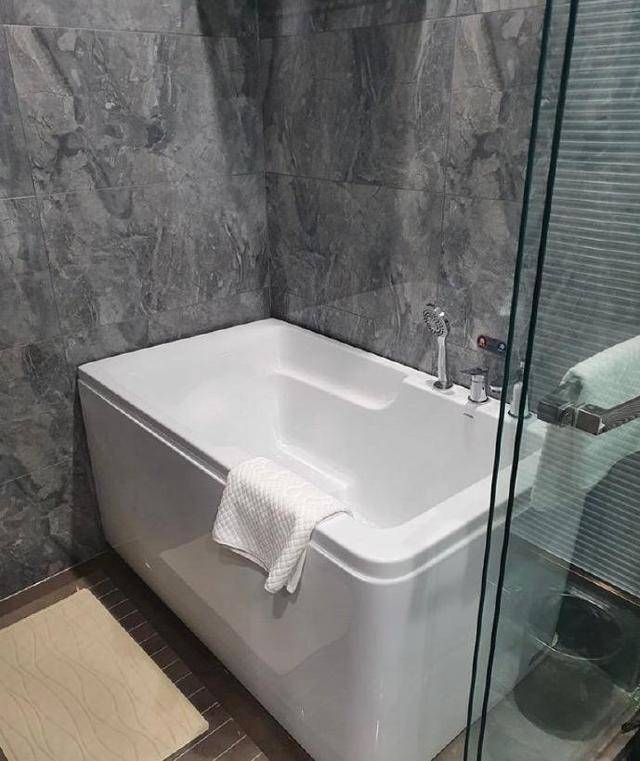 
威海世界杯即将开打！乒乓球运发动旅店内景曝光 行李全方位杀毒-太阳成官网(图8)