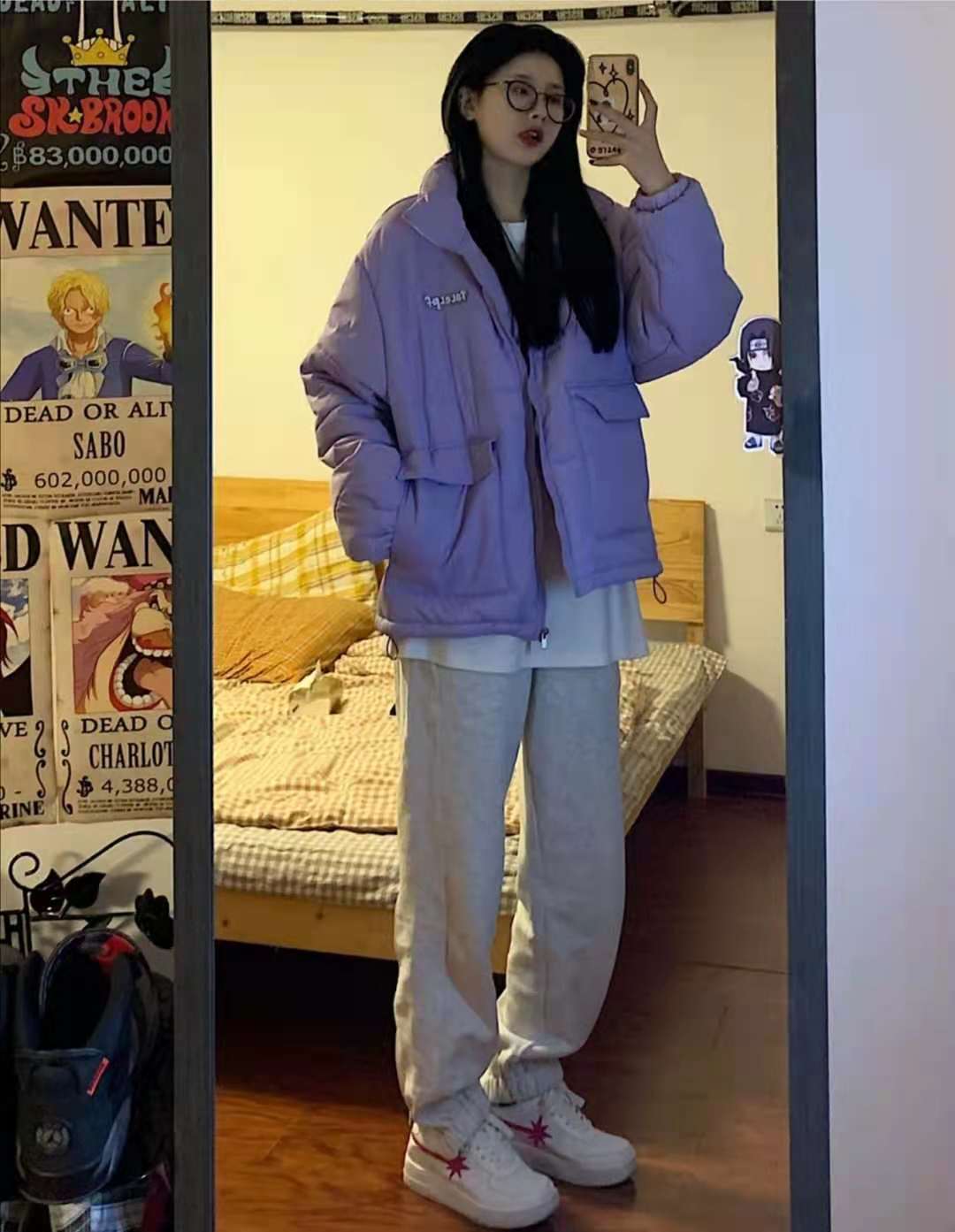 
蓝色羽绒服搭配什么裤子和鞋子悦目：太阳成集团tyc(图9)